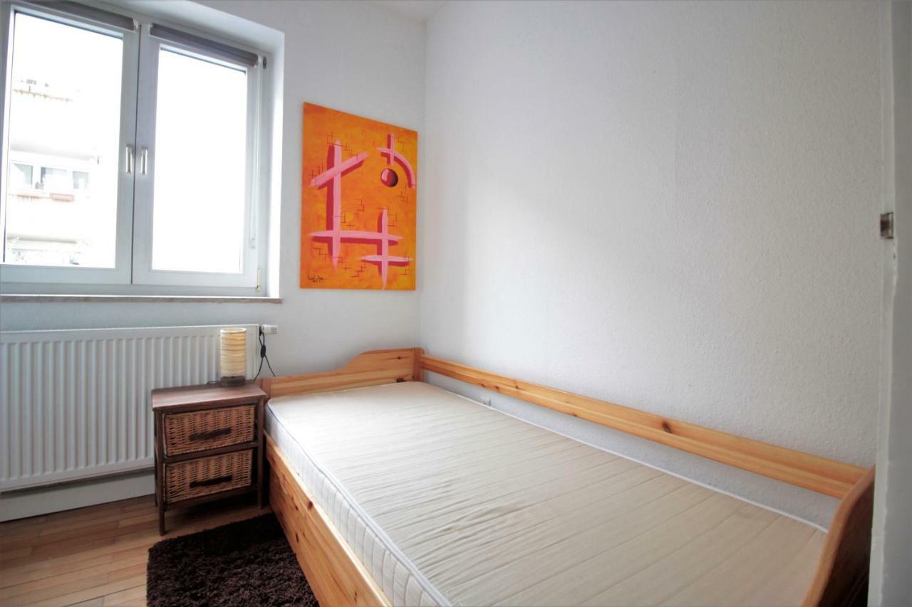 Charming 3-Bedroom Apartment With Parking Lot Würzburg Esterno foto