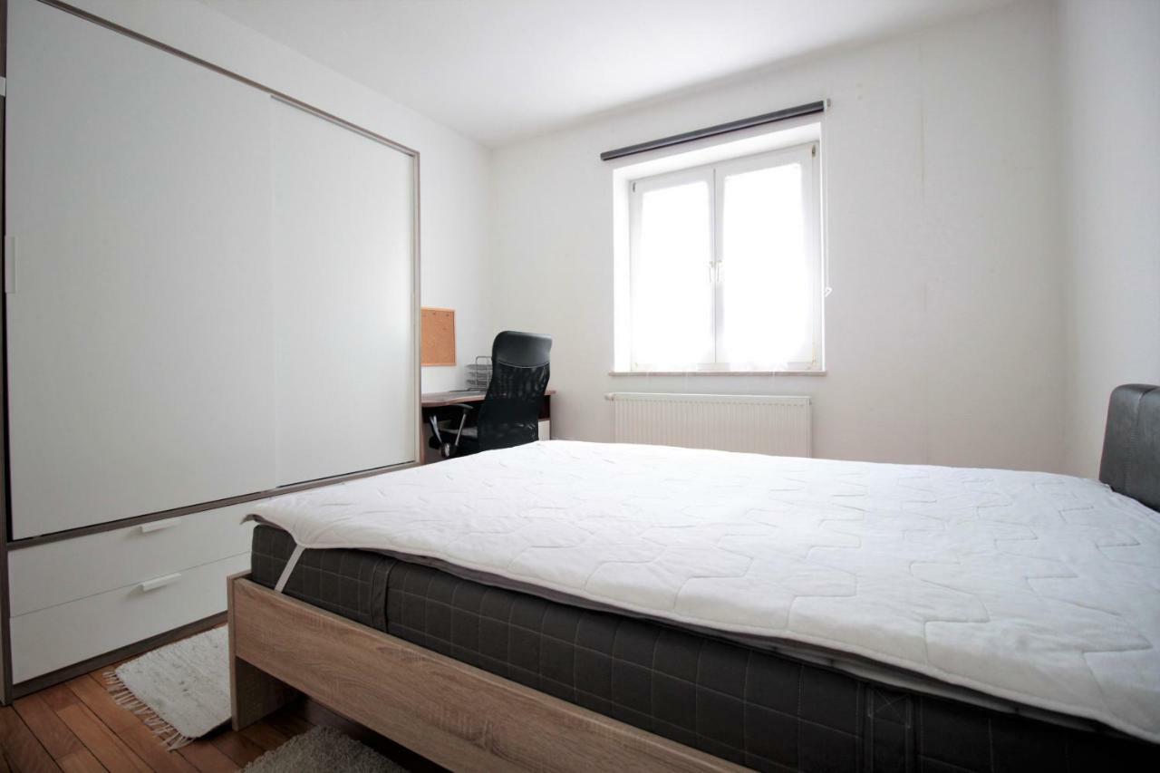Charming 3-Bedroom Apartment With Parking Lot Würzburg Esterno foto
