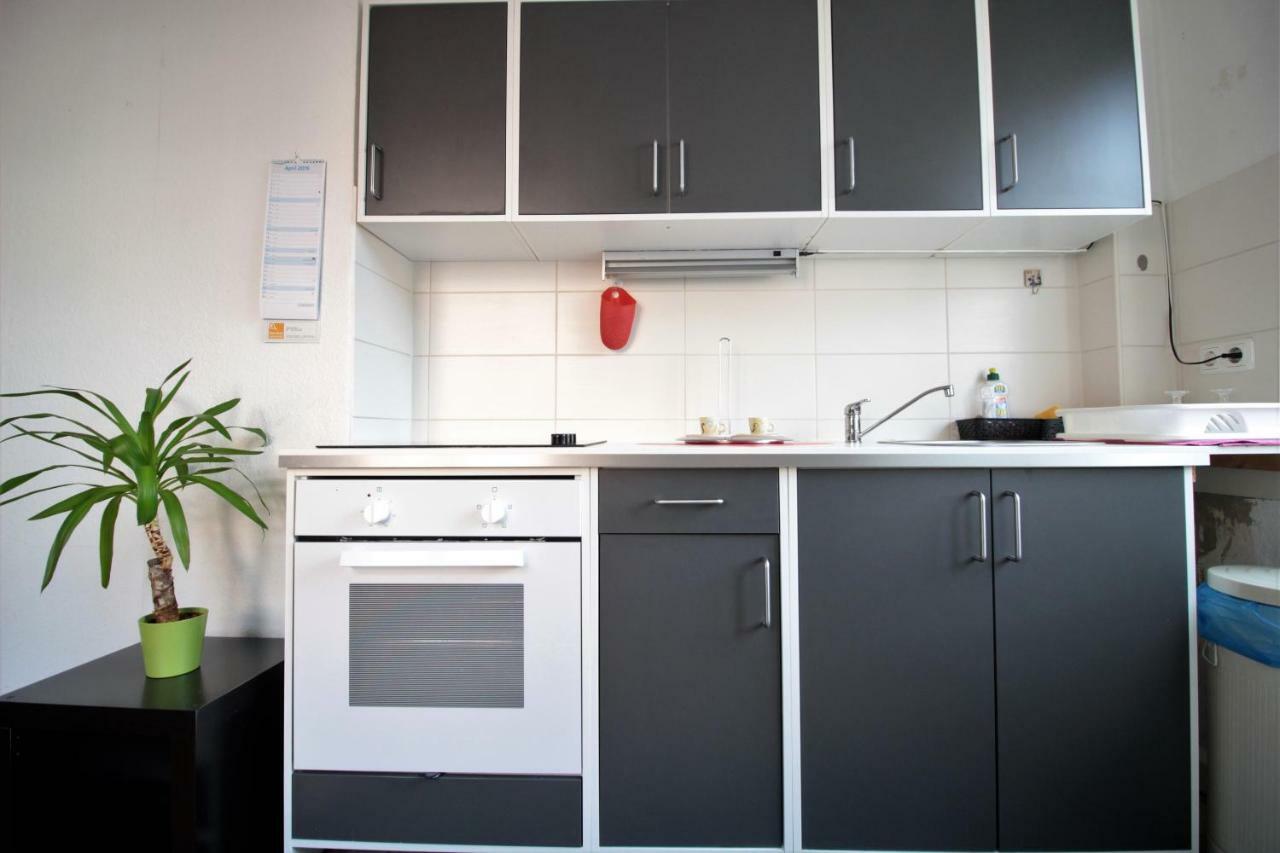 Charming 3-Bedroom Apartment With Parking Lot Würzburg Esterno foto