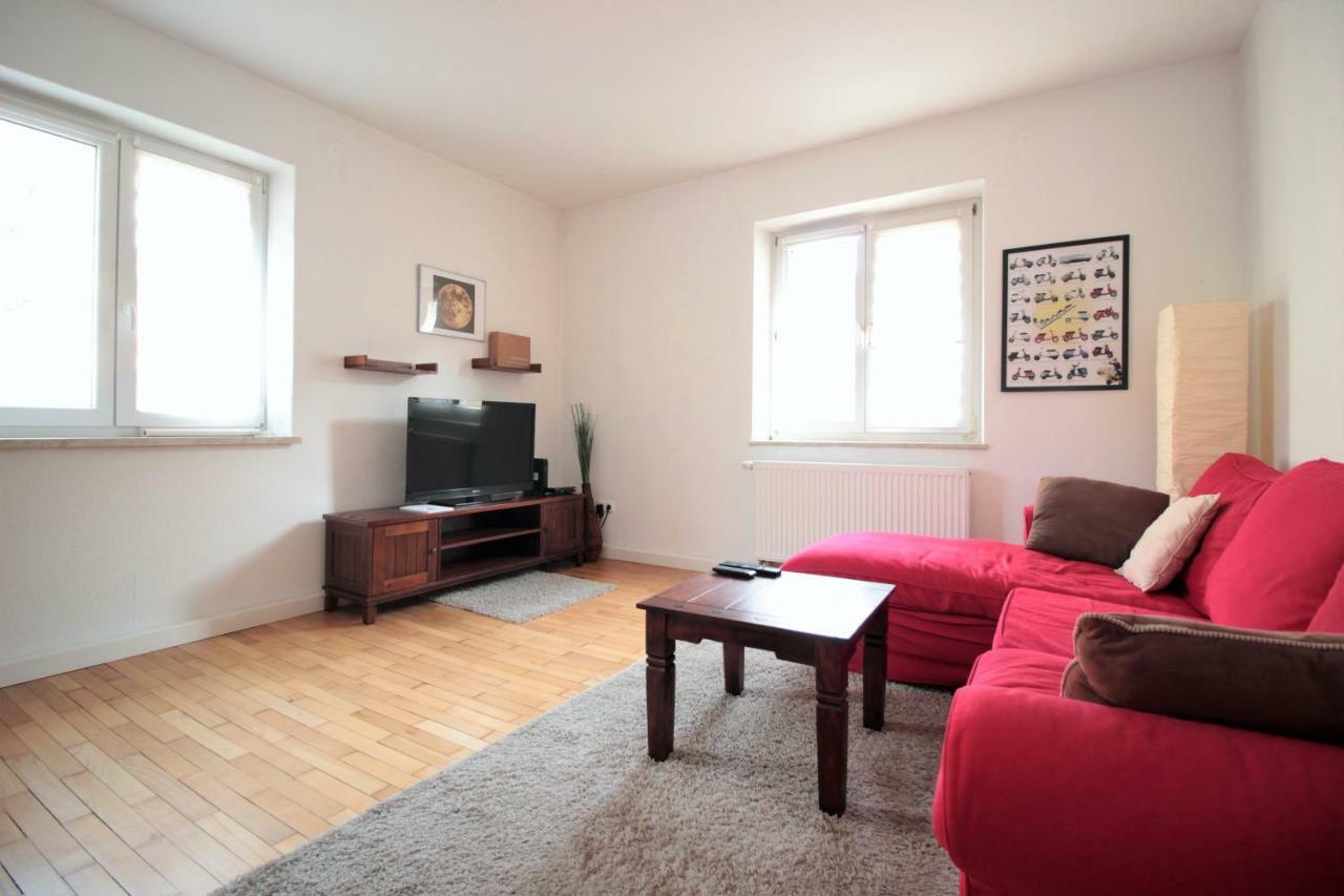 Charming 3-Bedroom Apartment With Parking Lot Würzburg Esterno foto