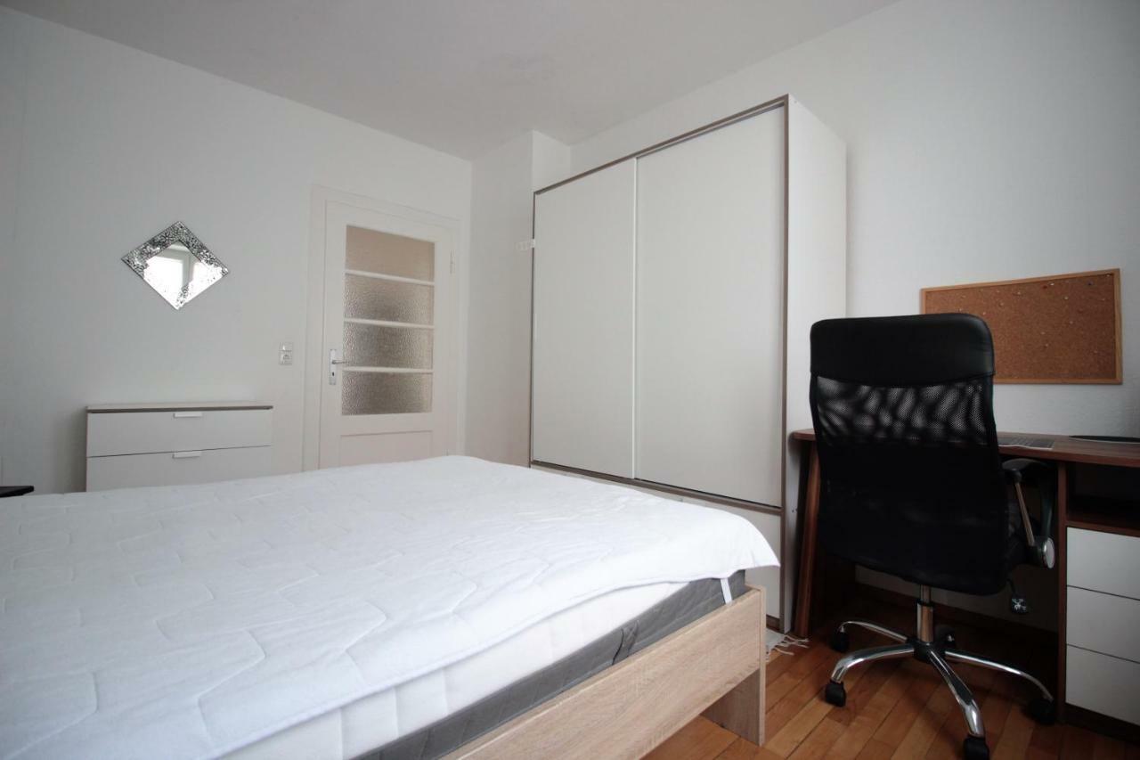 Charming 3-Bedroom Apartment With Parking Lot Würzburg Esterno foto